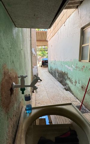 Casa à venda com 225m², 6 quartos e 4 vagas Casa à venda com 225m², 6 quartos e 4 vagasÁrea de serviço anexo 1