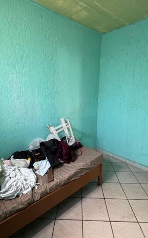 Casa à venda com 225m², 6 quartos e 4 vagas Casa à venda com 225m², 6 quartos e 4 vagasQuarto 2 anexo 1