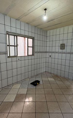 Casa à venda com 225m², 6 quartos e 4 vagas Casa à venda com 225m², 6 quartos e 4 vagasCasa 1 - Sala