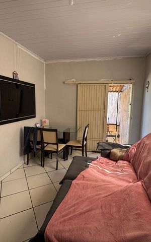 Casa à venda com 225m², 6 quartos e 4 vagas Casa à venda com 225m², 6 quartos e 4 vagasSala 1 anexo 2