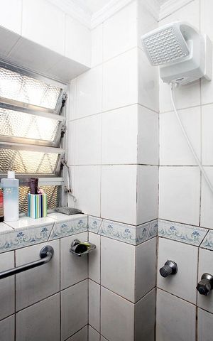 Apartamento à venda com 80m², 2 quartos e sem vagaBanheiro 1