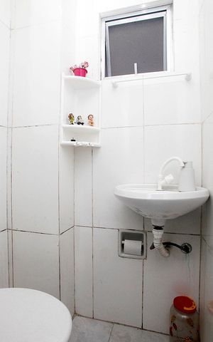 Apartamento à venda com 80m², 2 quartos e sem vagaBanheiro 2 Serviço