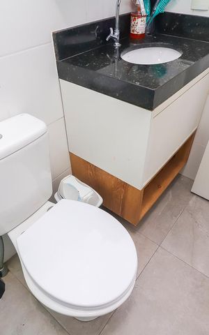 Apartamento à venda com 54m², 2 quartos e 1 vagaBanheiro Social