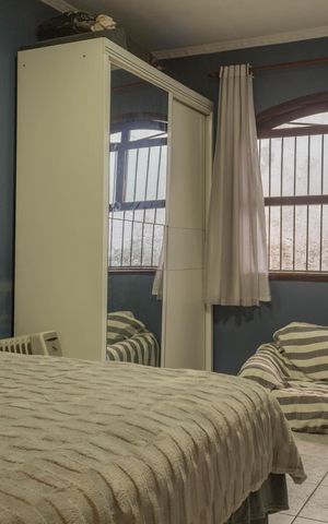 Casa à venda com 152m², 2 quartos e 2 vagas Casa à venda com 152m², 2 quartos e 2 vagasSuíte 2