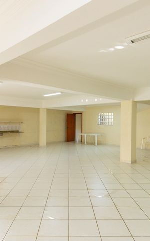 Casa à venda com 750m², 6 quartos e 8 vagas Casa à venda com 750m², 6 quartos e 8 vagasGaragem