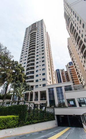Apartamento à venda com 94m², 2 quartos e 2 vagasVista da Rua