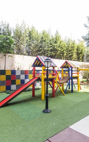 Apartamento à venda com 94m², 2 quartos e 2 vagasÁrea comum - Playground