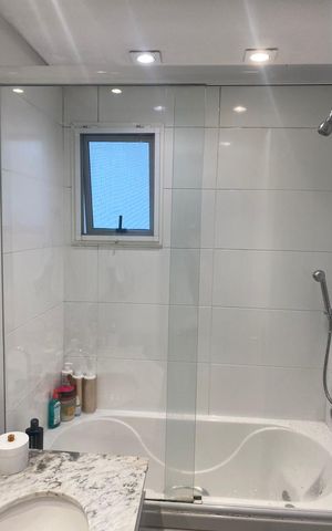 Apartamento à venda com 107m², 3 quartos e 3 vagas Apartamento à venda com 107m², 3 quartos e 3 vagasBanheiro