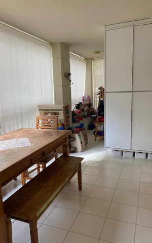 Apartamento à venda com 107m², 3 quartos e 3 vagas Apartamento à venda com 107m², 3 quartos e 3 vagasVaranda