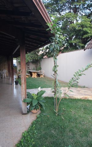 Casa à venda com 360m², 6 quartos e 6 vagasQuintal