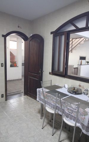 Casa à venda com 360m², 6 quartos e 6 vagasCozinha