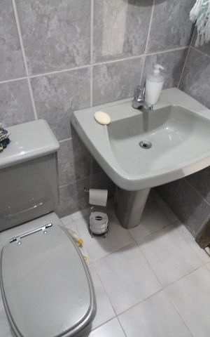 Casa à venda com 360m², 6 quartos e 6 vagasBanheiro 1