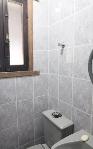 Casa à venda com 360m², 6 quartos e 6 vagasBanheiro 1