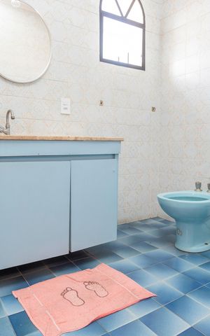 Casa à venda com 202m², 4 quartos e 3 vagasBanheiro