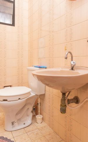 Casa à venda com 202m², 4 quartos e 3 vagasBanheiro 2
