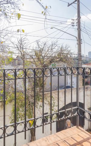 Casa à venda com 202m², 4 quartos e 3 vagasSacada Quarto 2