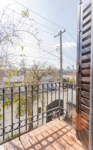 Casa à venda com 202m², 4 quartos e 3 vagasSacada Quarto 2