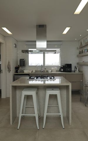 Apartamento à venda com 189m², 4 quartos e 3 vagasCozinha