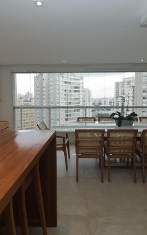 Apartamento à venda com 189m², 4 quartos e 3 vagasSala