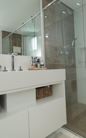 Apartamento à venda com 189m², 4 quartos e 3 vagasBanheiro da Suíte Master