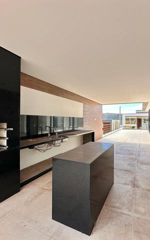 Casa de condomínio à venda com 504m², 4 quartos e 4 vagas