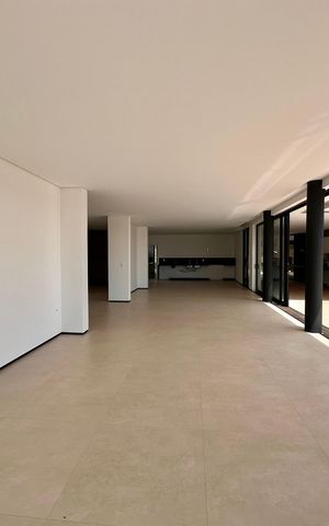 Casa de condomínio à venda com 504m², 4 quartos e 4 vagas