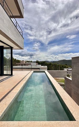 Casa de condomínio à venda com 504m², 4 quartos e 4 vagas