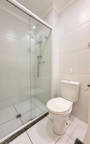 Apartamento à venda com 66m², 2 quartos e 1 vagaBanheiro Social