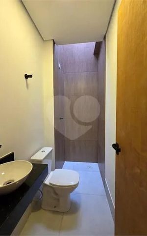 Casa à venda com 100m², 3 quartos e 1 vaga