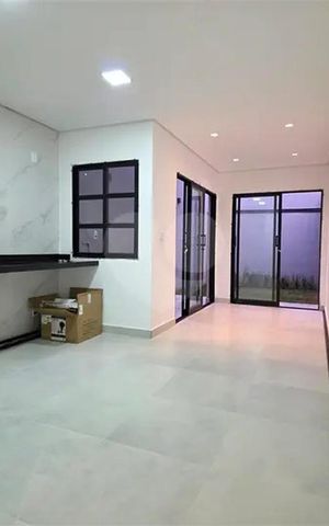 Casa à venda com 100m², 3 quartos e 1 vaga