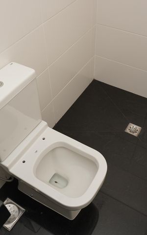 Apartamento à venda com 170m², 3 quartos e 3 vagas Apartamento à venda com 170m², 3 quartos e 3 vagasBanheiro Social