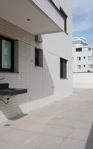 Apartamento à venda com 170m², 3 quartos e 3 vagas Apartamento à venda com 170m², 3 quartos e 3 vagasÁrea Privativa