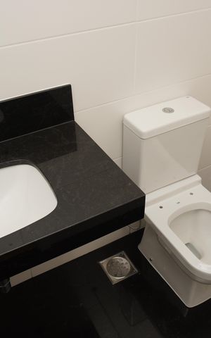 Apartamento à venda com 170m², 3 quartos e 3 vagas Apartamento à venda com 170m², 3 quartos e 3 vagasBanheiro Social