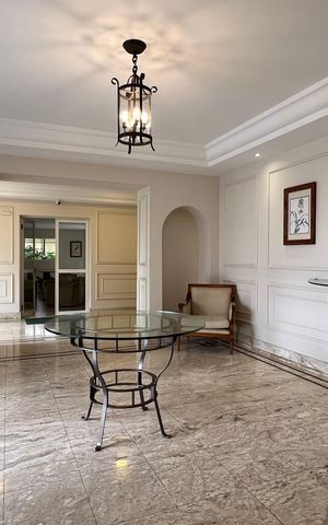 Apartamento para alugar com 60m², 2 quartos e 1 vaga Apartamento para alugar com 60m², 2 quartos e 1 vagaHall de entrada