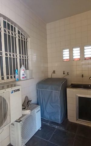 Casa para alugar com 200m², 2 quartos e 4 vagas Casa para alugar com 200m², 2 quartos e 4 vagasÁrea de Serviço