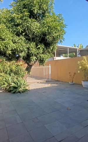 Casa para alugar com 200m², 2 quartos e 4 vagas Casa para alugar com 200m², 2 quartos e 4 vagasQuintal