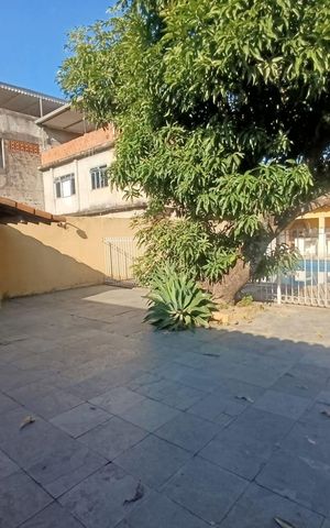 Casa para alugar com 200m², 2 quartos e 4 vagas Casa para alugar com 200m², 2 quartos e 4 vagasQuintal