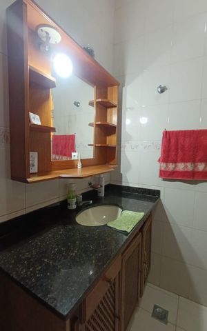 Casa para alugar com 200m², 2 quartos e 4 vagas Casa para alugar com 200m², 2 quartos e 4 vagasBanheiro Social
