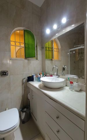 Casa para alugar com 200m², 2 quartos e 4 vagas Casa para alugar com 200m², 2 quartos e 4 vagasQuarto 1-Banheiro
