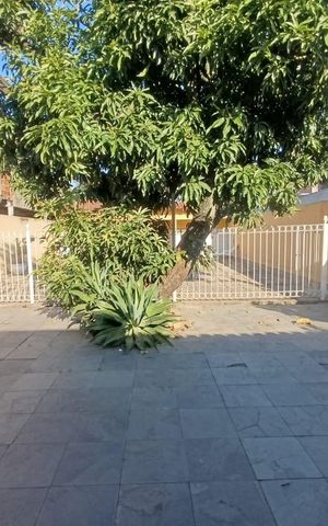 Casa para alugar com 200m², 2 quartos e 4 vagas Casa para alugar com 200m², 2 quartos e 4 vagasQuintal