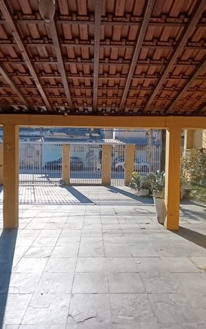 Casa para alugar com 200m², 2 quartos e 4 vagas