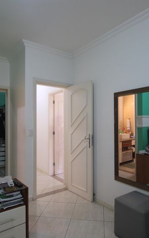 Casa de condomínio à venda com 200m², 4 quartos e 3 vagasSuíte 2