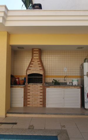 Casa de condomínio à venda com 200m², 4 quartos e 3 vagasQuintal - Churrasqueira 