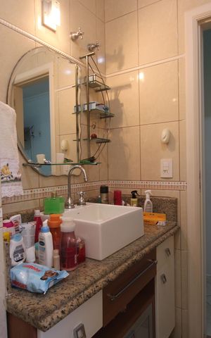 Casa de condomínio à venda com 200m², 4 quartos e 3 vagasBanheiro da suíte 2