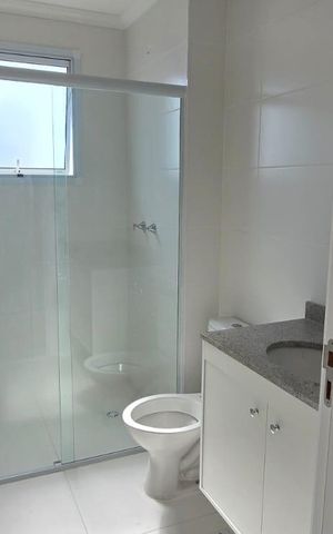 Apartamento para alugar com 69m², 2 quartos e 1 vaga Apartamento para alugar com 69m², 2 quartos e 1 vagaBanheiro social