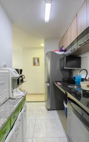 Apartamento à venda com 52m², 2 quartos e 1 vaga Apartamento à venda com 52m², 2 quartos e 1 vagaCozinha e Área de Serviço