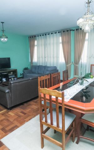 Apartamento à venda com 160m², 3 quartos e 1 vaga Apartamento à venda com 160m², 3 quartos e 1 vagaSala de Jantar