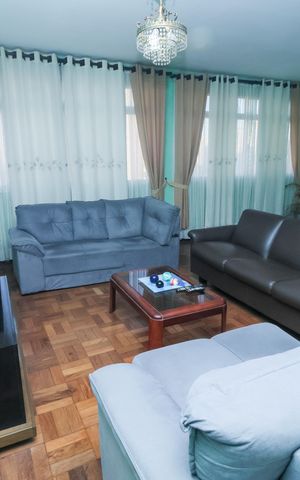 Apartamento à venda com 160m², 3 quartos e 1 vaga Apartamento à venda com 160m², 3 quartos e 1 vagaSala
