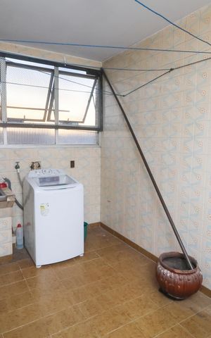 Apartamento à venda com 160m², 3 quartos e 1 vaga Apartamento à venda com 160m², 3 quartos e 1 vagaÁrea de Serviço