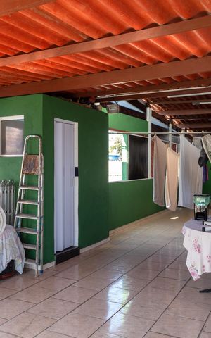 Casa à venda com 300m², 4 quartos e 2 vagasÁrea de Serviço e Gourmet